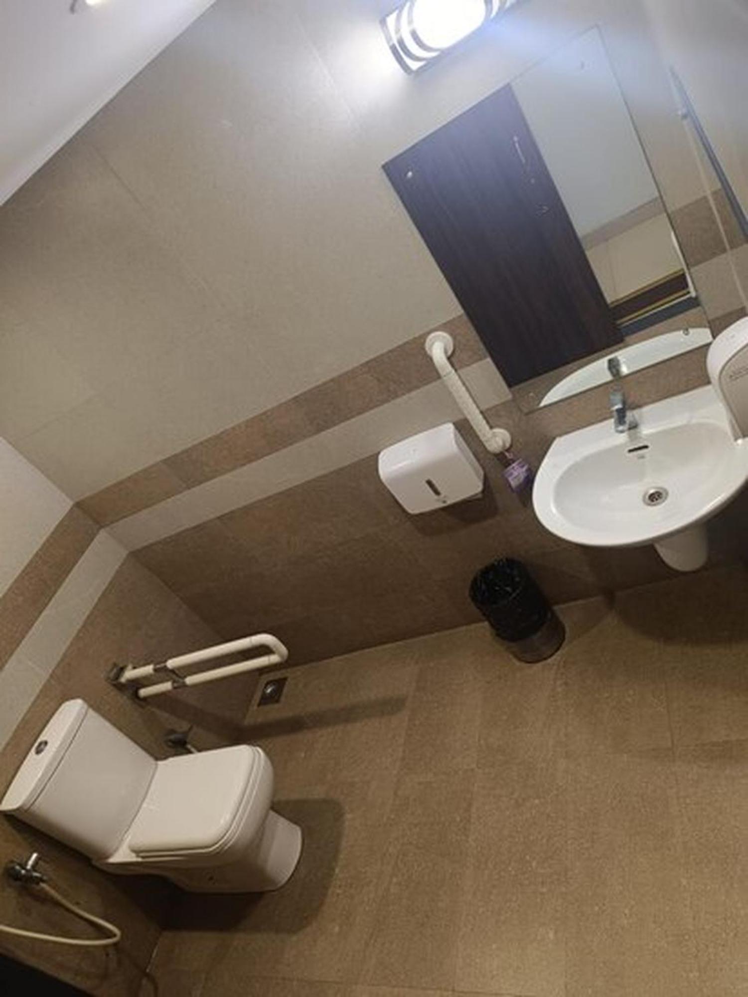 Prayana Hotels Kochi Dış mekan fotoğraf