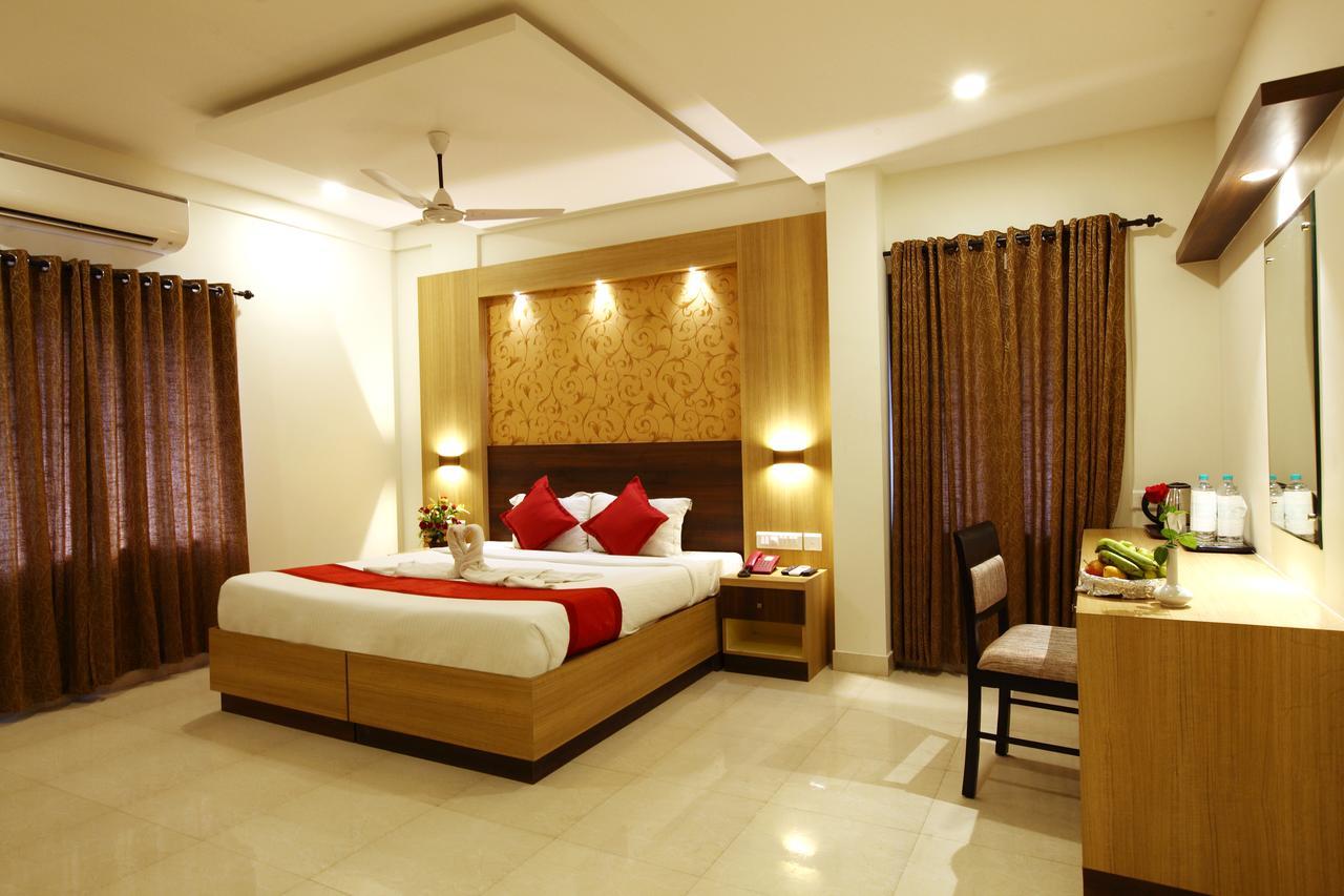 Prayana Hotels Kochi Dış mekan fotoğraf