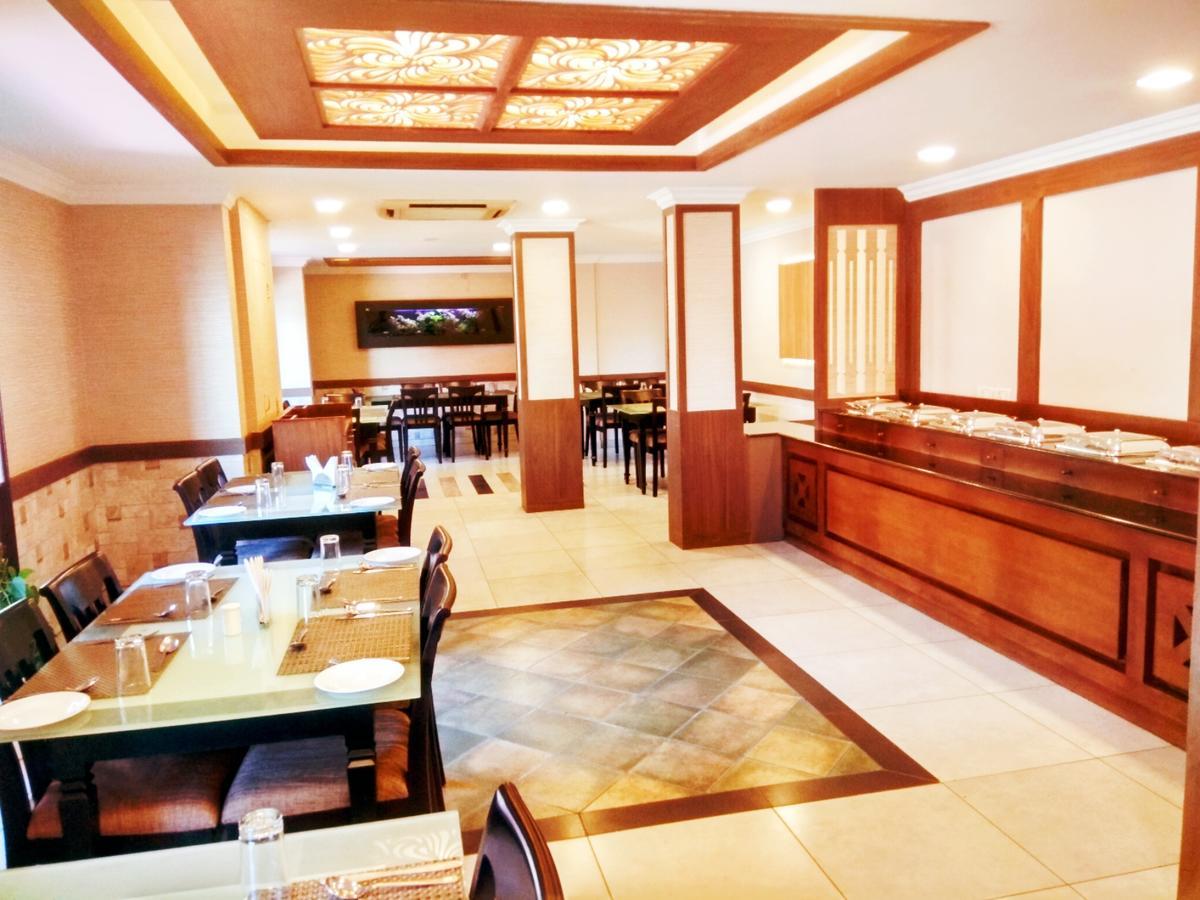 Prayana Hotels Kochi Dış mekan fotoğraf